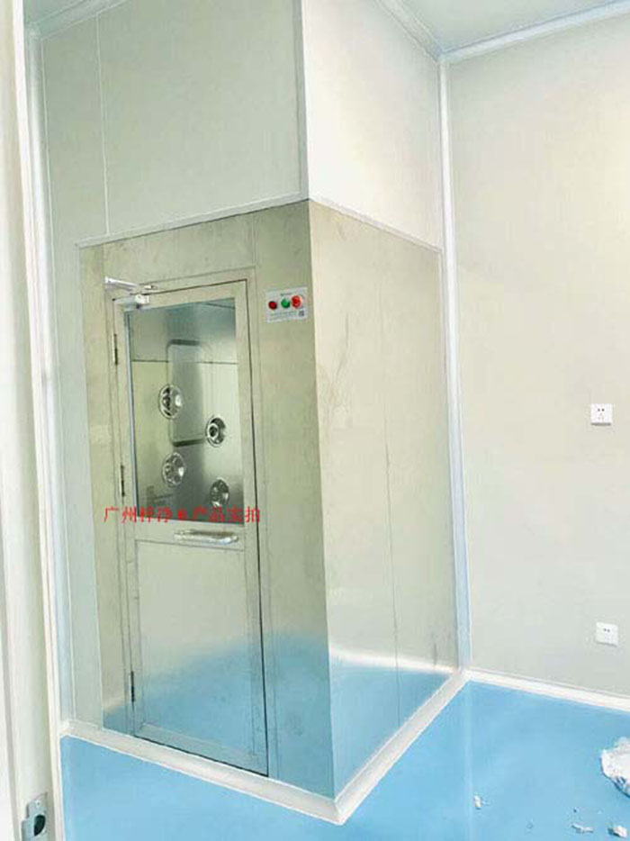 风淋室 微生物洁净室实验室选择风淋室及传递窗两种净化