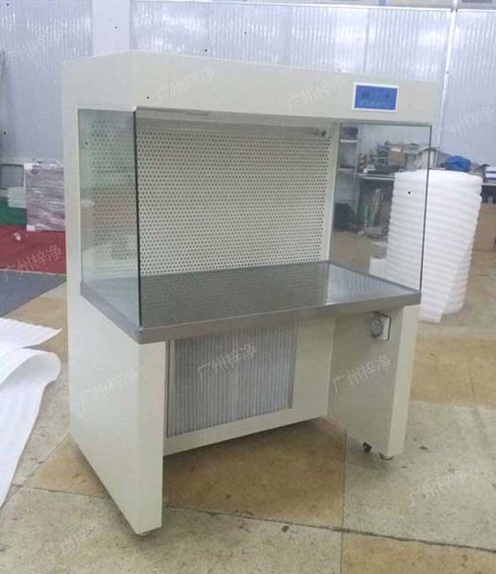 超洁净工作台开启风机,保障实验环境的纯净与高效重要